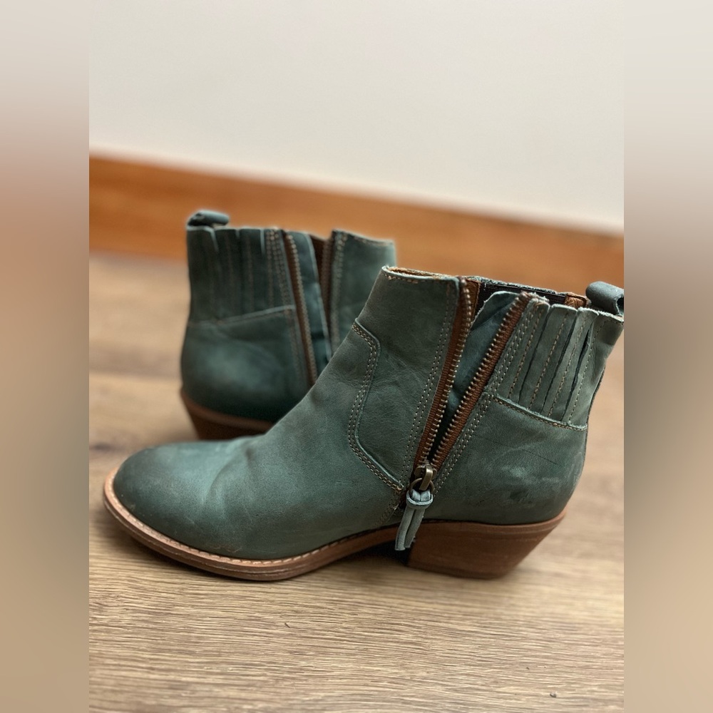 Sofft Teal Leather Ankle Ardmore Booties - Picture 2 of 9